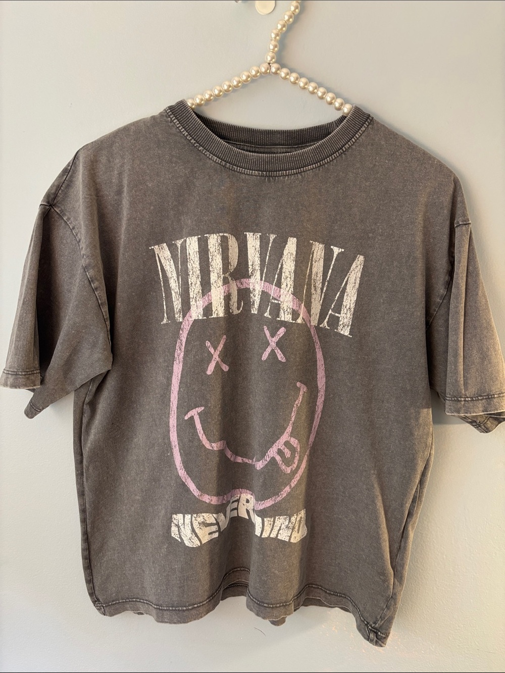 NIRVANA Vintage-Inspired Black Graphic Tee with Pink Logo Zara